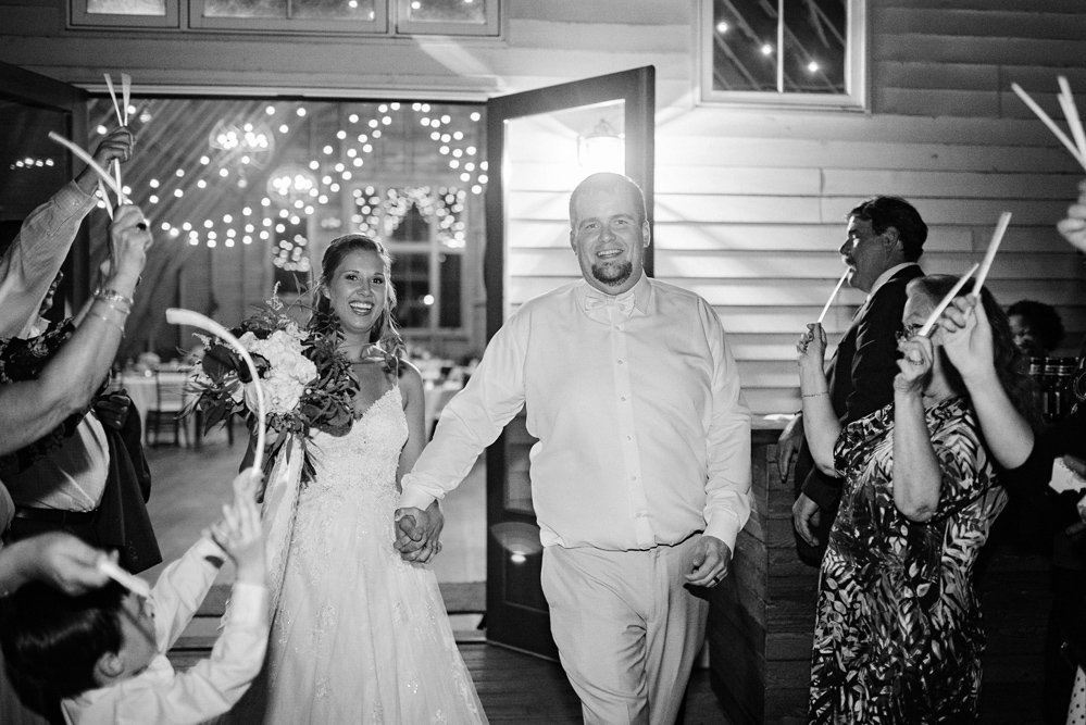 A Photo Gallery from Lindsey and Matthew's Fall Wedding at 48 Fields | Leesburg VA | Loudoun County
